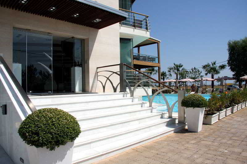 Cosmopolitan Hotel & Spa Paralía Eksteriør bilde